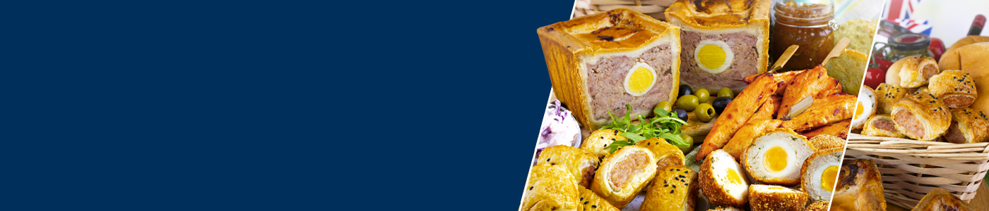 <p><strong>Summer PICNIC</strong><br />
essentials perfect<br />
for al fresco buffets</p>
